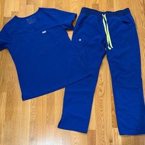 FIGS Blue Scrub Set with Neon Accents Snall Top & Small Petite Bottoms